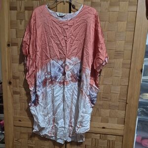 Elegant Coral and White Women's Tunic